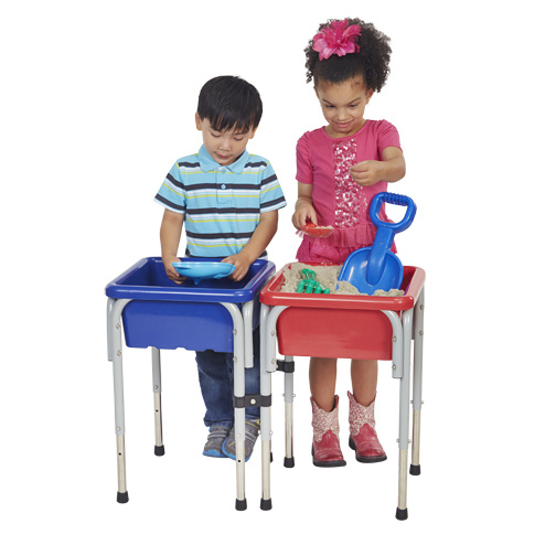 sand water table with lid